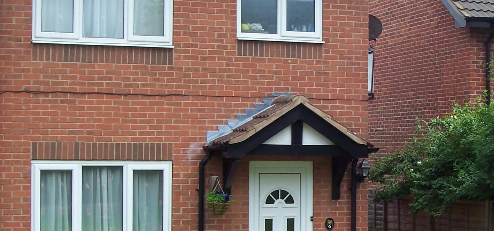 Lean-To Finchley Central